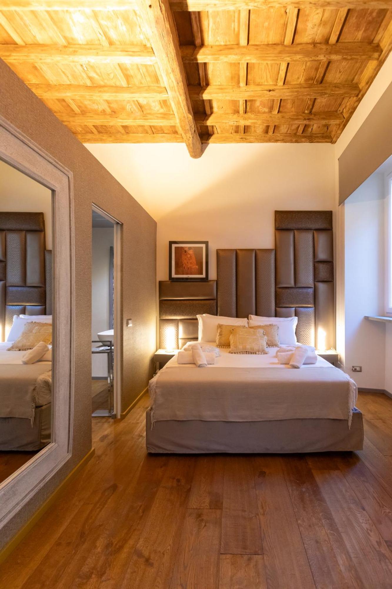 Fontana Di Trevi Roma Luxury Suite Exterior photo