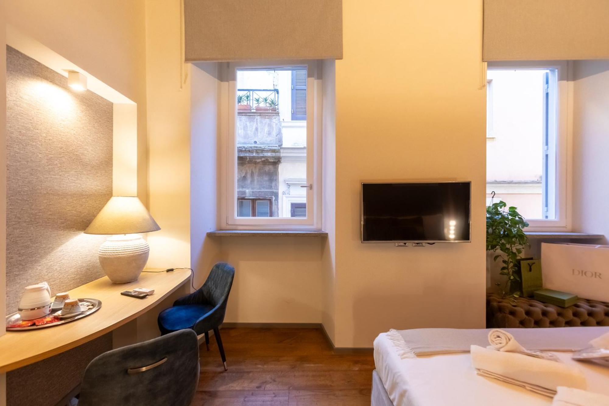 Fontana Di Trevi Roma Luxury Suite Exterior photo