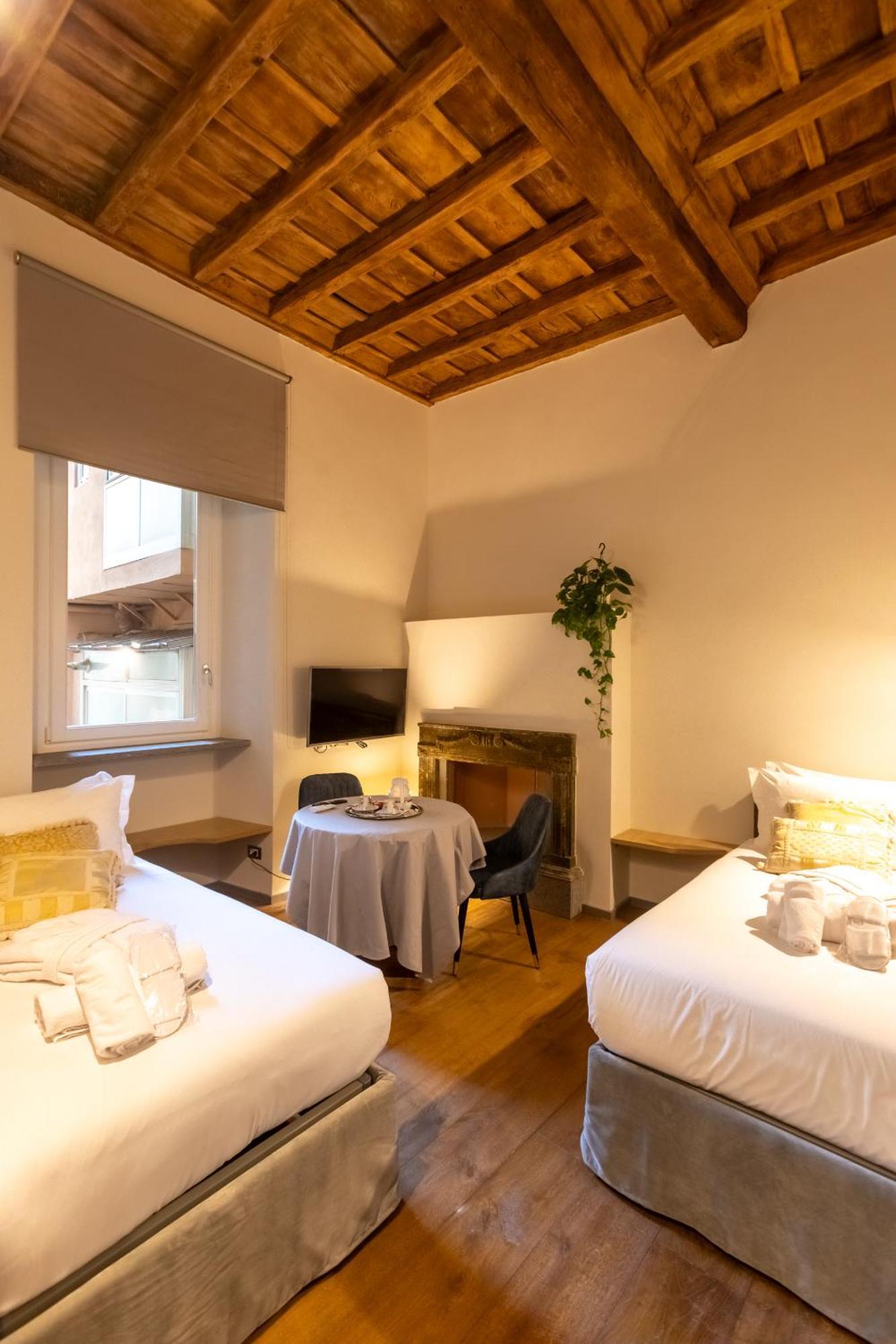 Fontana Di Trevi Roma Luxury Suite Exterior photo