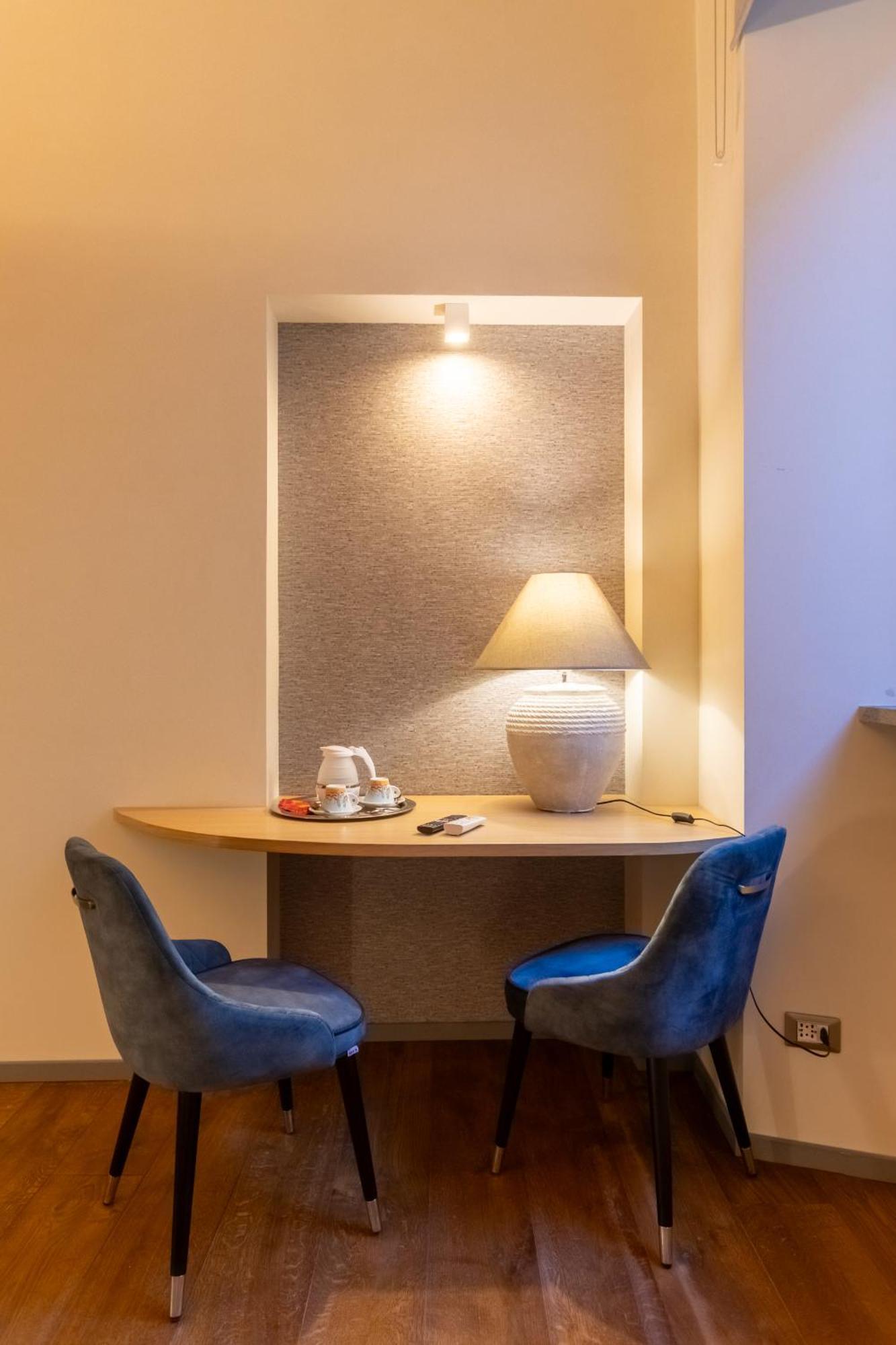Fontana Di Trevi Roma Luxury Suite Exterior photo