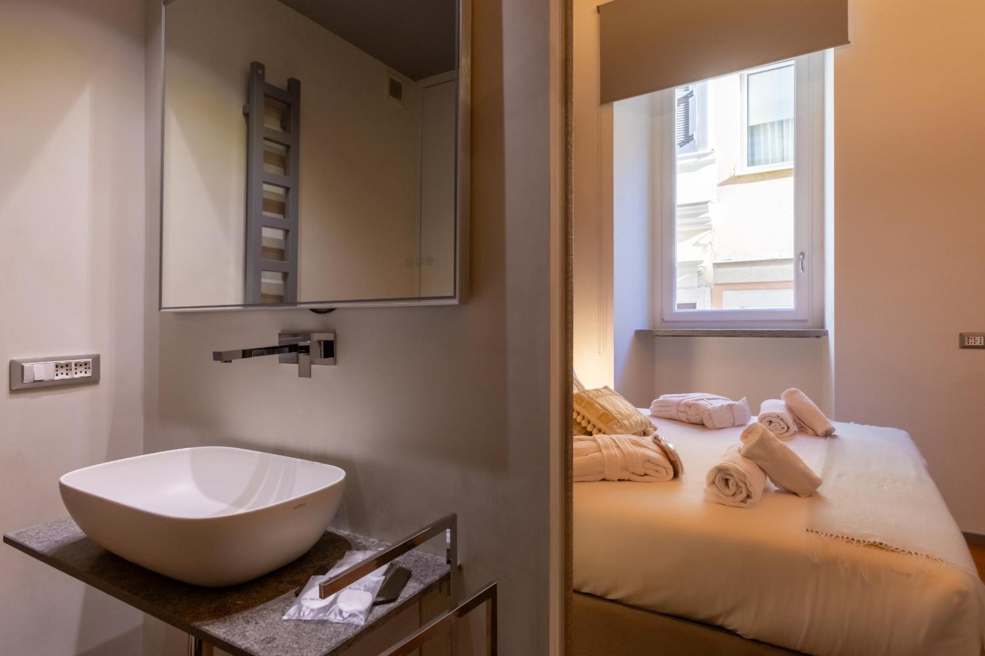 Fontana Di Trevi Roma Luxury Suite Exterior photo